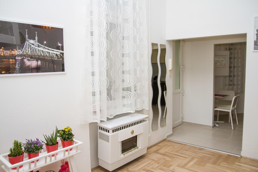 Lovag Apartman Apartment Будапеща Екстериор снимка