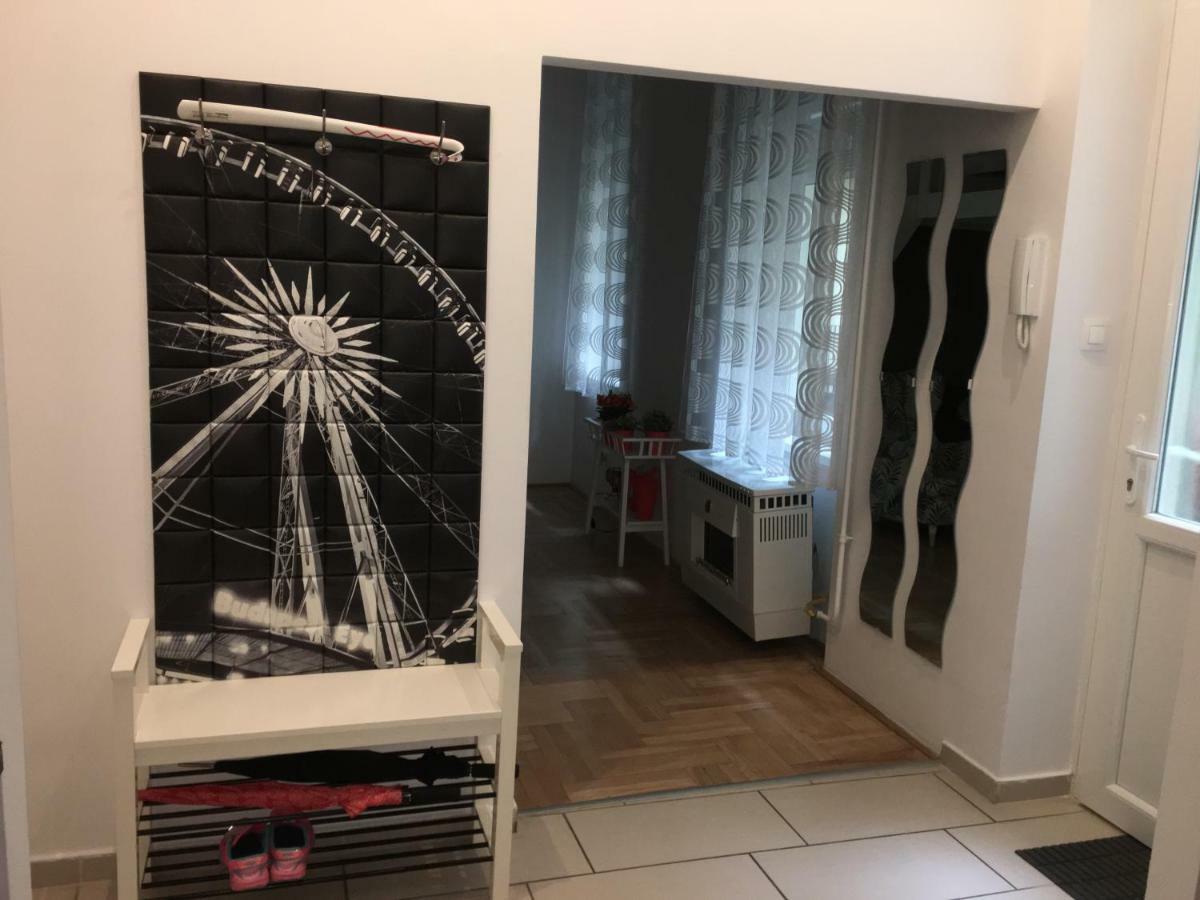 Lovag Apartman Apartment Будапеща Екстериор снимка